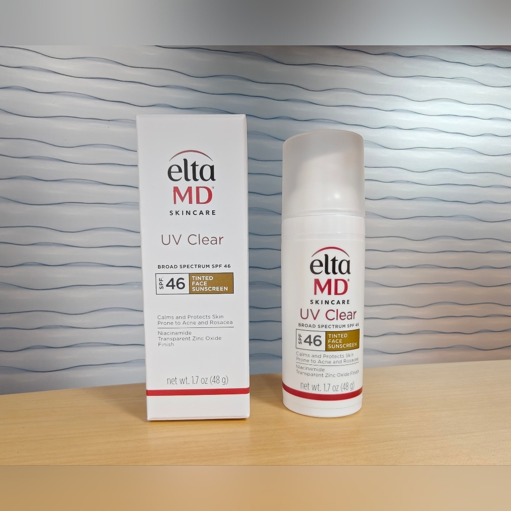 EltaMD UV Clear Broad-Spectrum SPF 46 TINTED - 1.7 oz - Exp On 2028